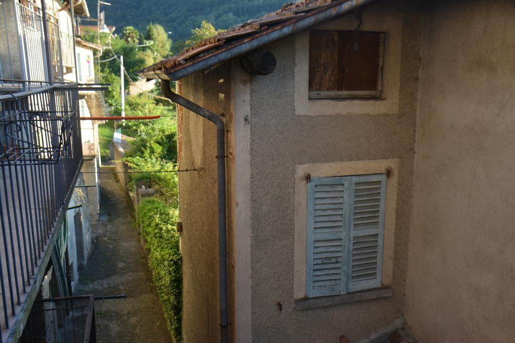 Casa Gibiseo Apartment Bellano Luaran gambar