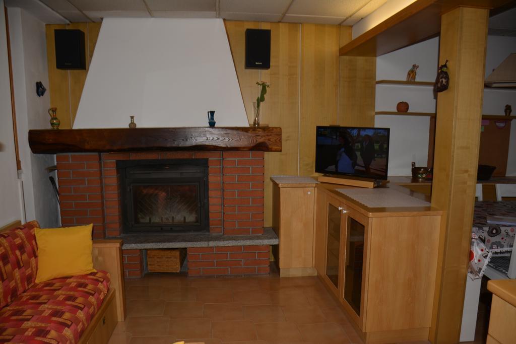 Casa Gibiseo Apartment Bellano Luaran gambar