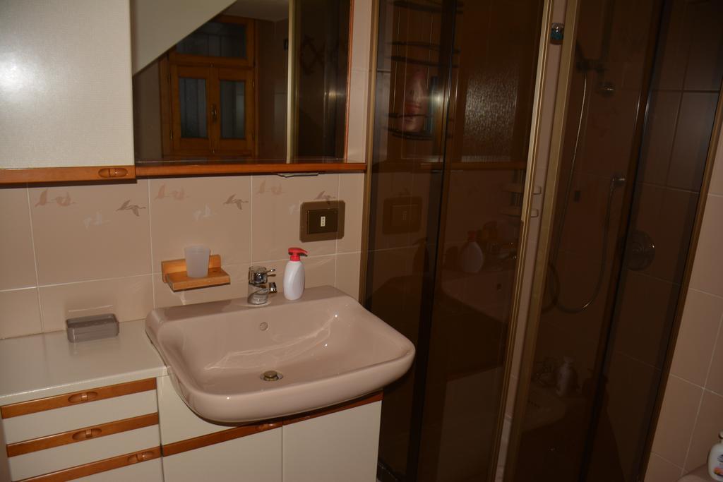 Casa Gibiseo Apartment Bellano Luaran gambar