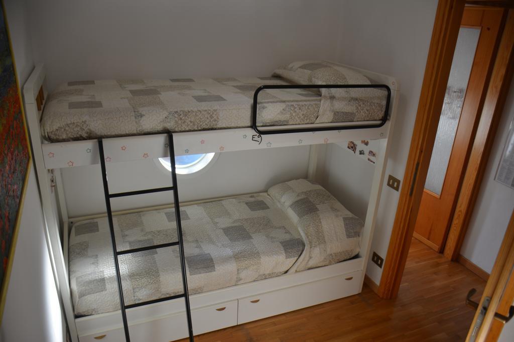 Casa Gibiseo Apartment Bellano Luaran gambar